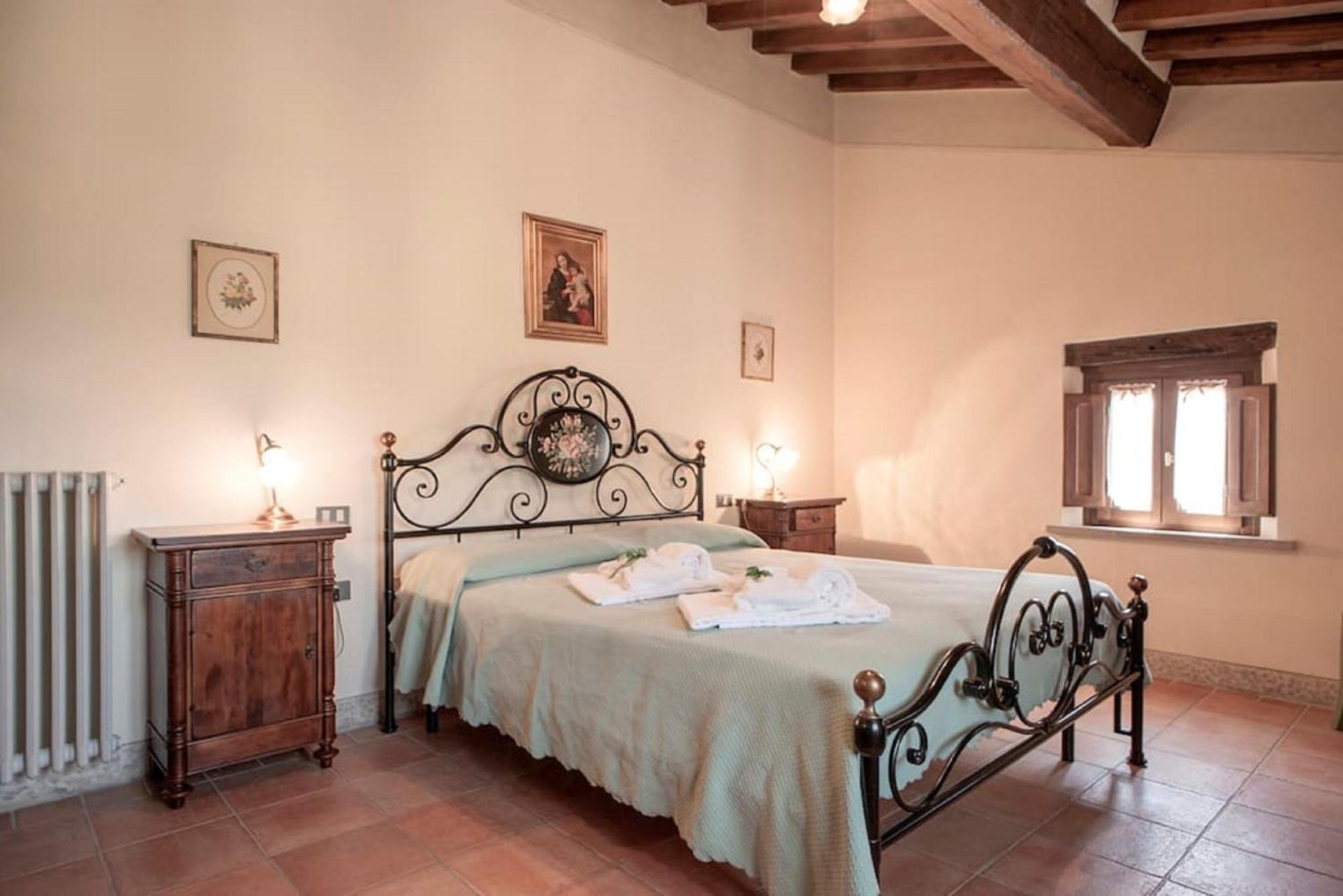 Azienda Agricola E Agriturismo Vallorsi Terricciola Ngoại thất bức ảnh
