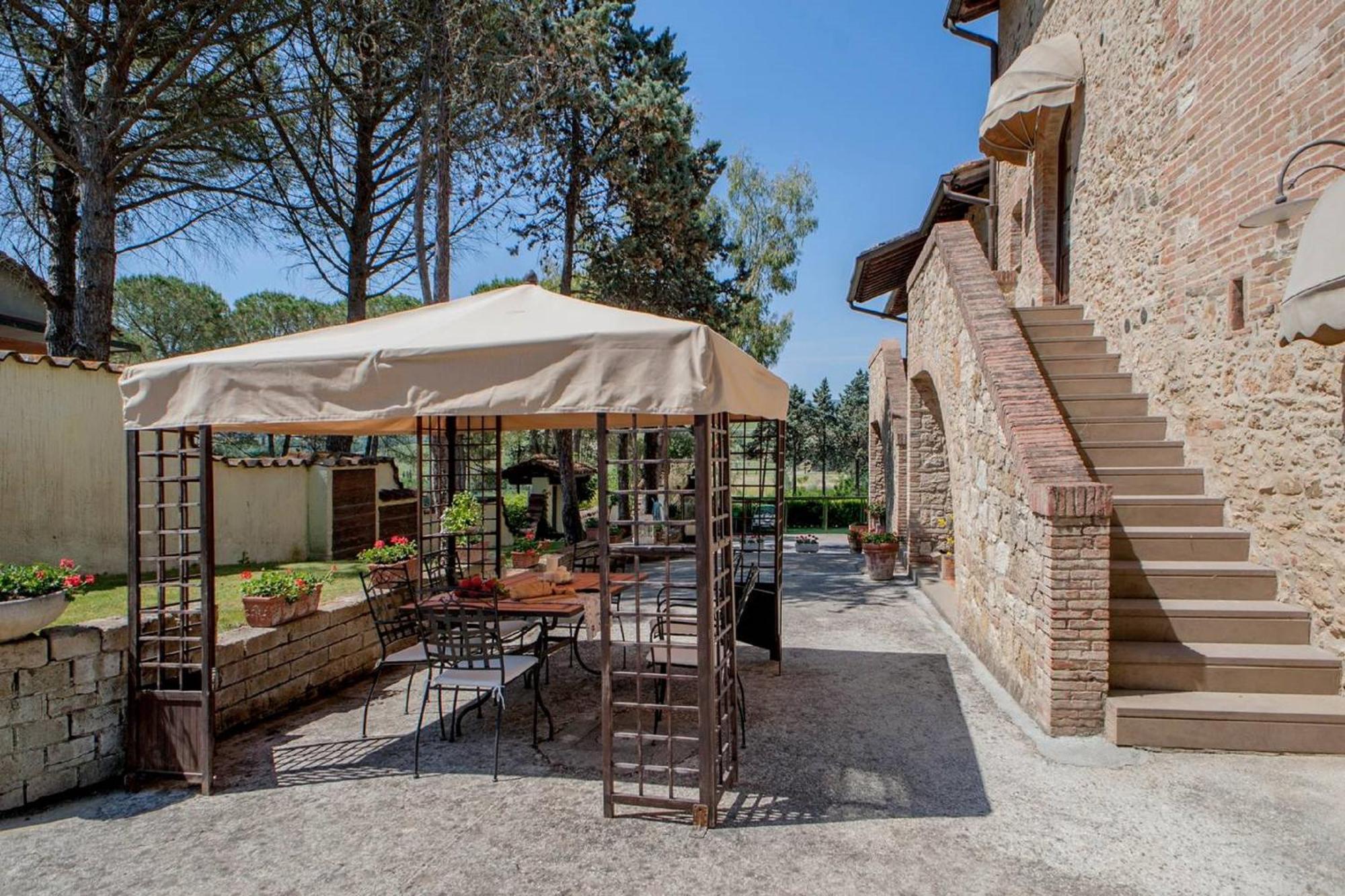 Azienda Agricola E Agriturismo Vallorsi Terricciola Ngoại thất bức ảnh