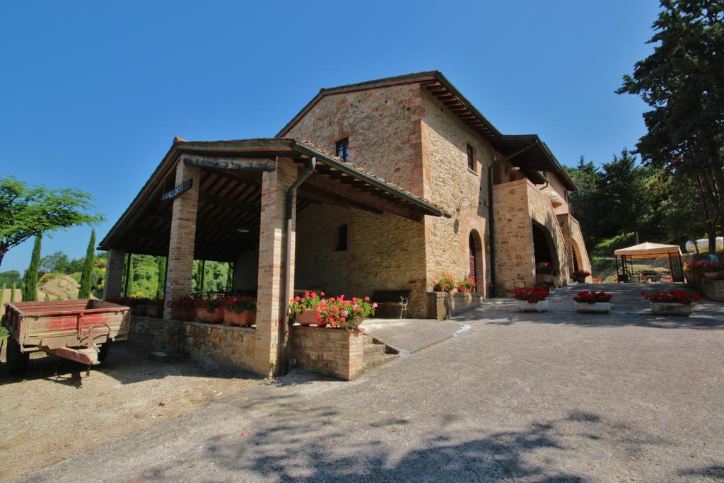 Azienda Agricola E Agriturismo Vallorsi Terricciola Ngoại thất bức ảnh