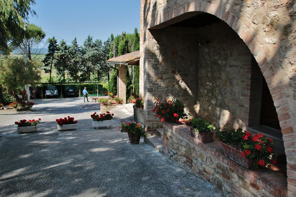 Azienda Agricola E Agriturismo Vallorsi Terricciola Ngoại thất bức ảnh