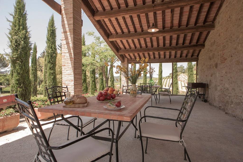 Azienda Agricola E Agriturismo Vallorsi Terricciola Ngoại thất bức ảnh